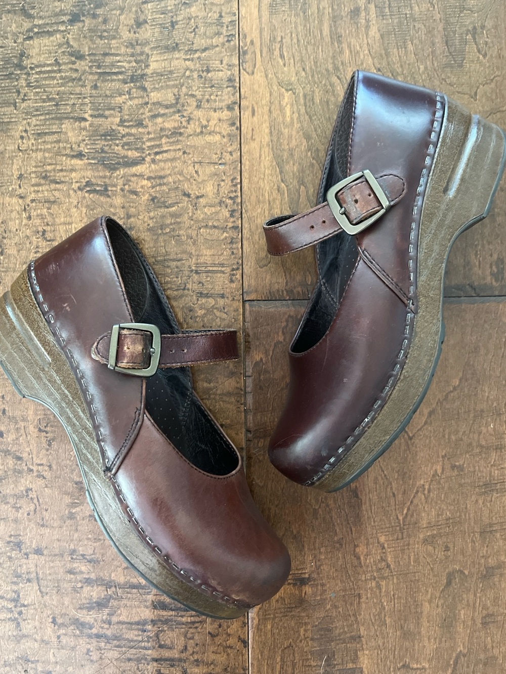 Dansko Marcelle Mary Jane dark brown cordovan leather clogs w buckles sz. 36